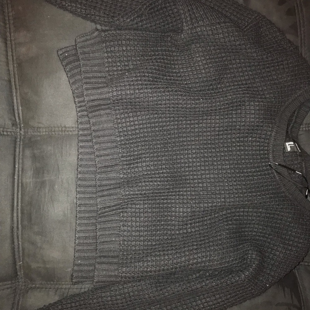 Cropped sweater